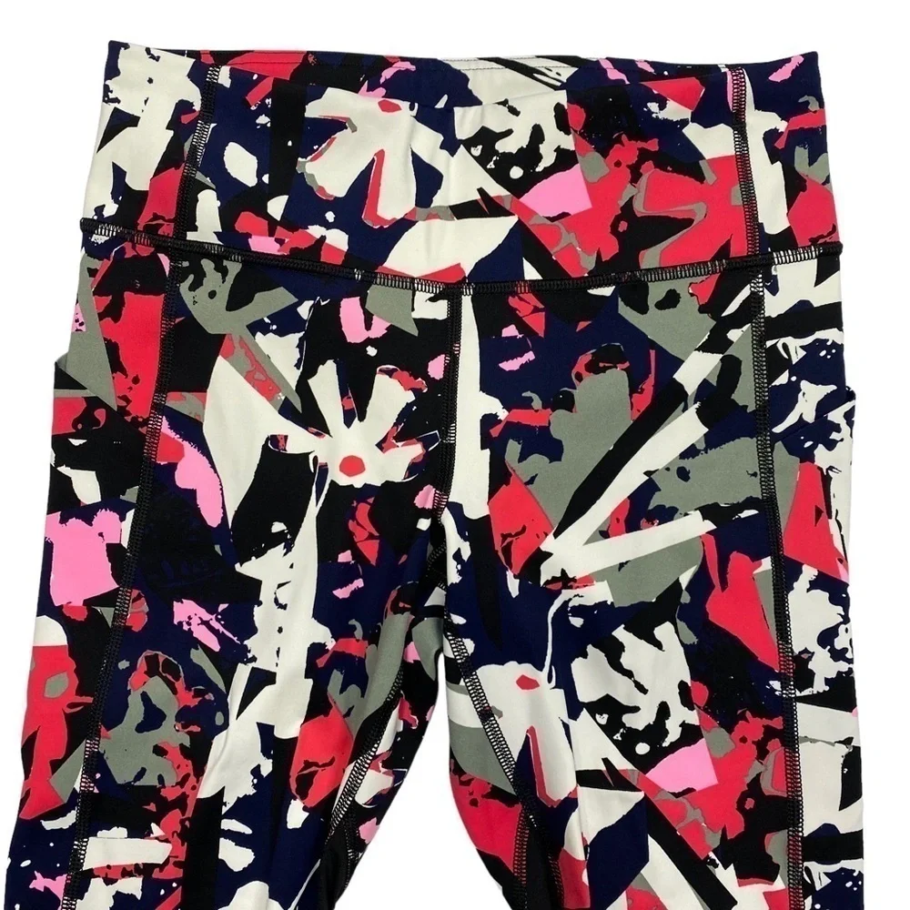 LULULEMON Pace Rival Crop Legging in Pop Cut Boom Juice Multi / Black 4 - Picture 4 of 9